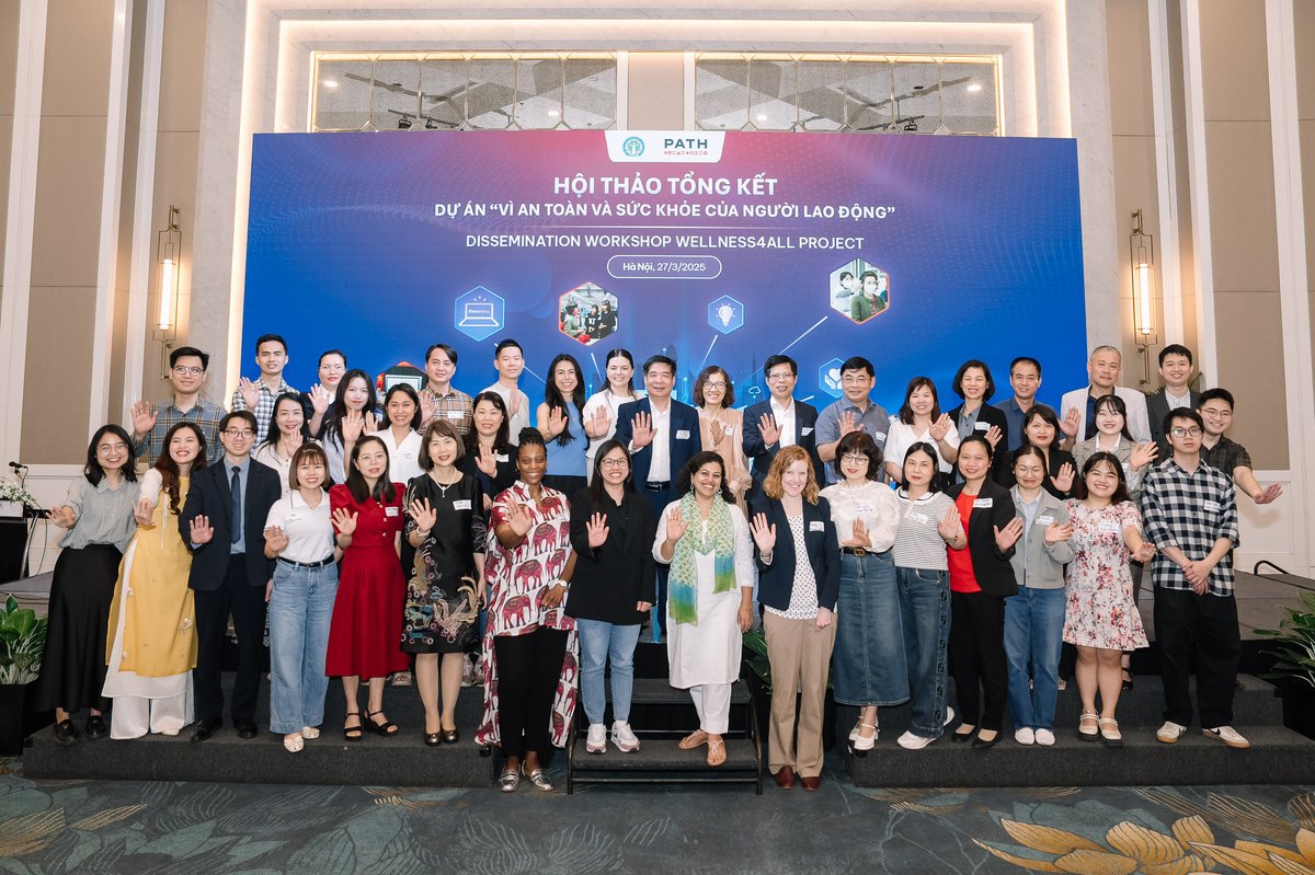 Representatives from the Ministry of Health, NIOEH, Amazon, PATH, and three participating garment factories in Bac Ninh, Bac Giang, and Ninh Binh joined the event.